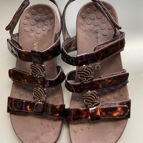 Vionic sandals size 8 - Picture 9 of 11